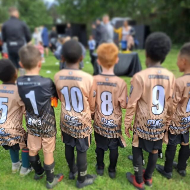 @mrcmedia sponsor @fceliteacademy Under 7's team called FC Elite Panthers. Today they won their first trophy. Well done Boys - onwards and upwards #football #youthfootball #fcelite #champions #wethebest #birminghamfa #supportgrassrootsfootball #grassrootsfootball #cwfl